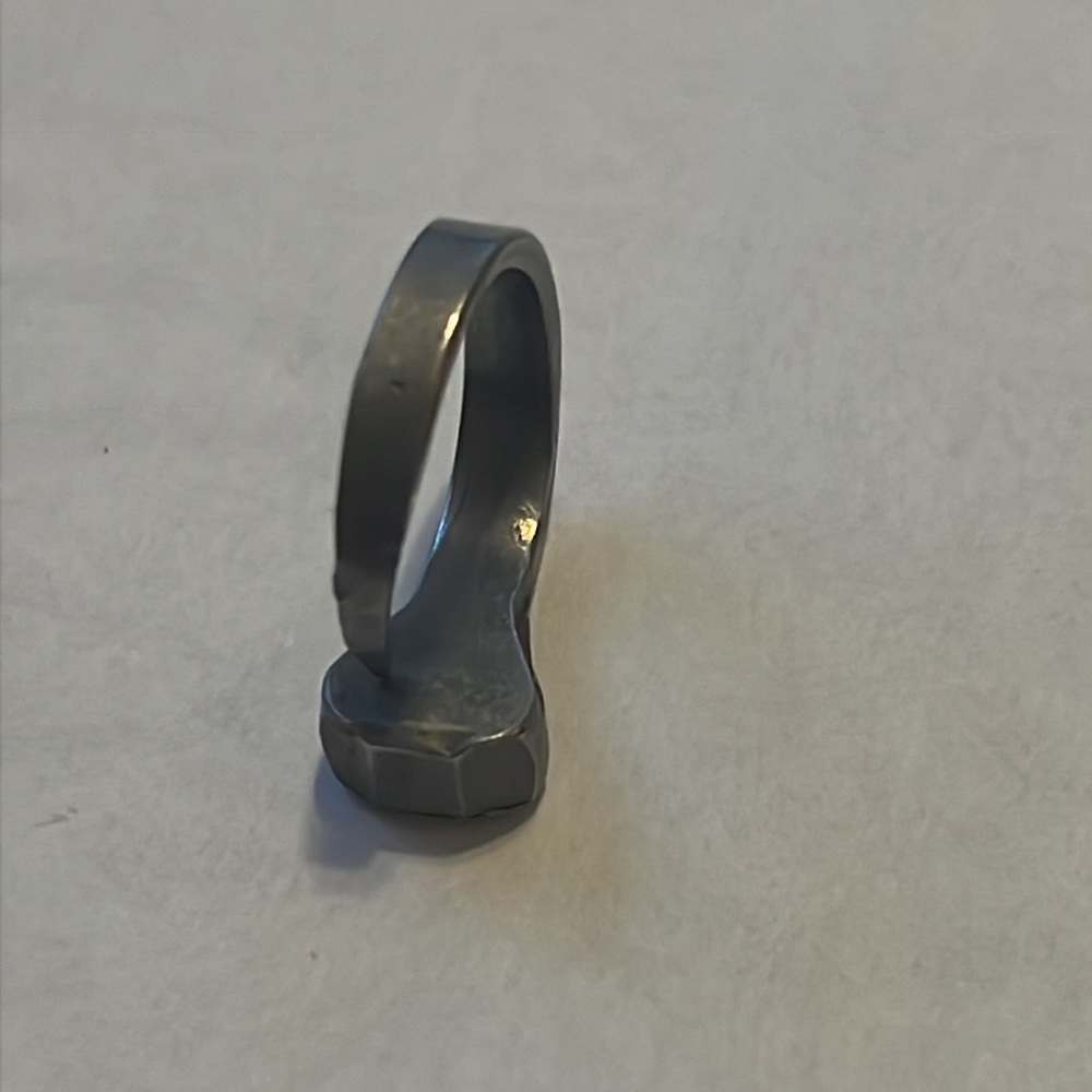 Metal Ring - Picture 11 of 11